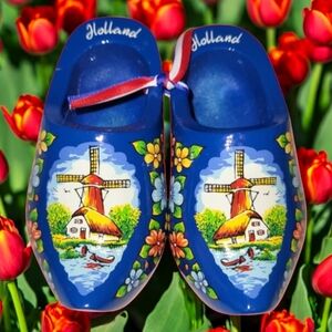 Vintage 1990s Miniature Souvenir Blue Dutch Clogs 4in